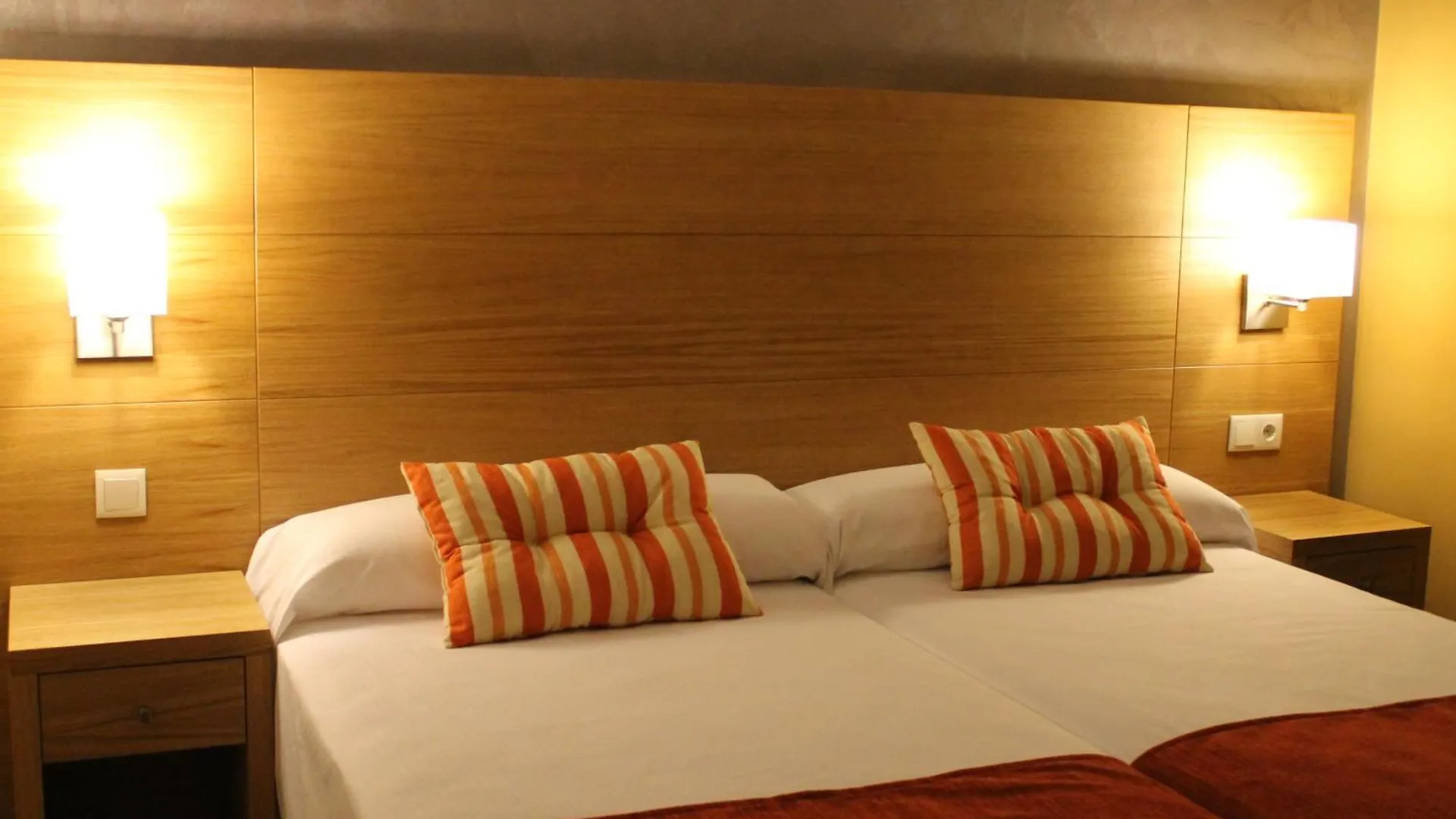 Hotel Carmen La Cala De Mijas 2*,  Španělsko